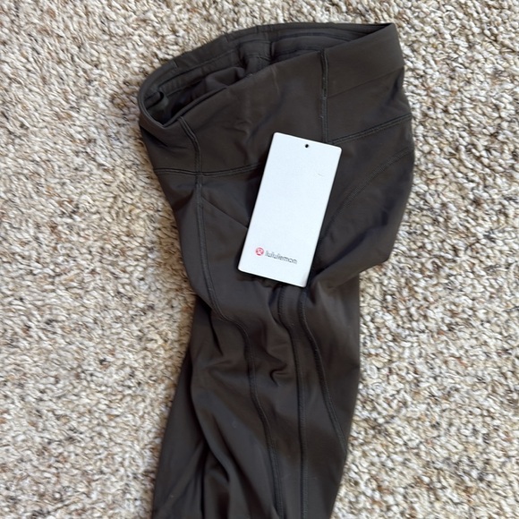 Lululemon Time to Sweat leggings Sz 2 Dark Olive Green - Picture 7 of 7